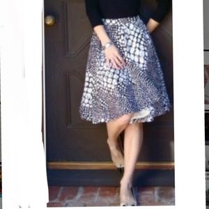 Edmé & Esyllte at Anthro croc skirt w/ green contrast stitch blk/wt Sz 4 EUC